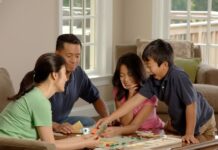 Jak utrzymać porządek w pokoju dziecięcym - praktyczne wskazówki dla rodziców